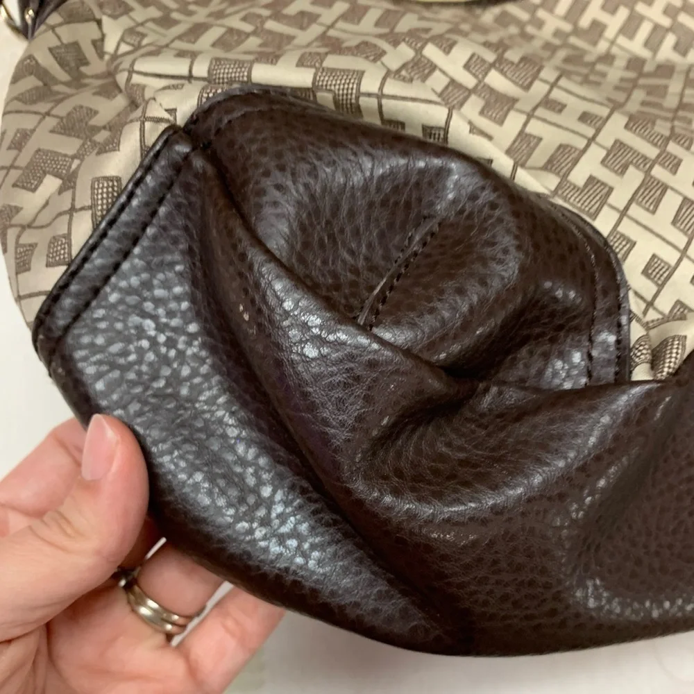 Tommy Hilfiger signature monogram hobo bag‎